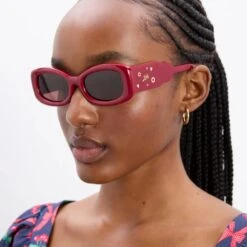 Damson Madder Rounded Square Sunglasses With Charm Detail Red(Damson Madder Rounded Square Sunglasses With Charm Detail Red) -Best Clothing Store 3DamsonMadderRoundedSquareSunglassesWithCharmDetailRed
