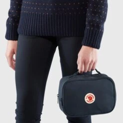 Fjallraven Kanken Toiletry Bag Navy(Fjallraven Kanken Toiletry Bag Navy) -Best Clothing Store 3FjallravenKankenToiletryBagNavy