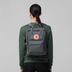 Fjallraven Kanken Laptop 13 Super Grey(Fjallraven Kanken Laptop 13 Super Grey) -Best Clothing Store FjallravenKankenLaptop13SuperGrey2