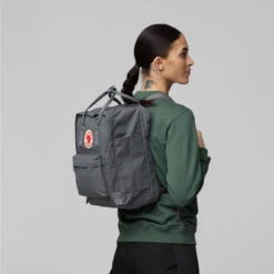 Fjallraven Kanken Laptop 13 Super Grey(Fjallraven Kanken Laptop 13 Super Grey) -Best Clothing Store FjallravenKankenLaptop13SuperGrey3